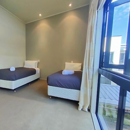 Appartamento Mount Stunner With King Beds Mount Maunganui Esterno foto